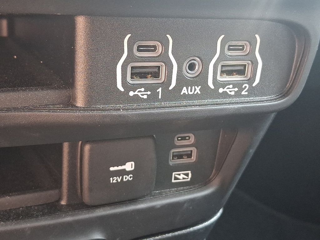2022 Chrysler Pacifica Touring Black at South Hills CDJR