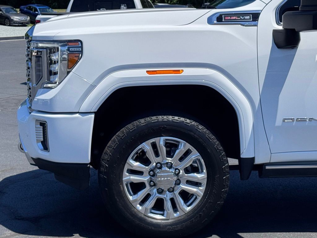 GMCSierra 2500HD37