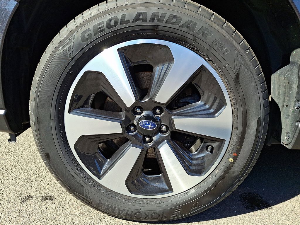 Thumbnail: 2017 Subaru Forester - 9