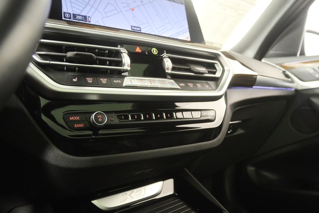 Thumbnail: 2022 BMW X3 - 22