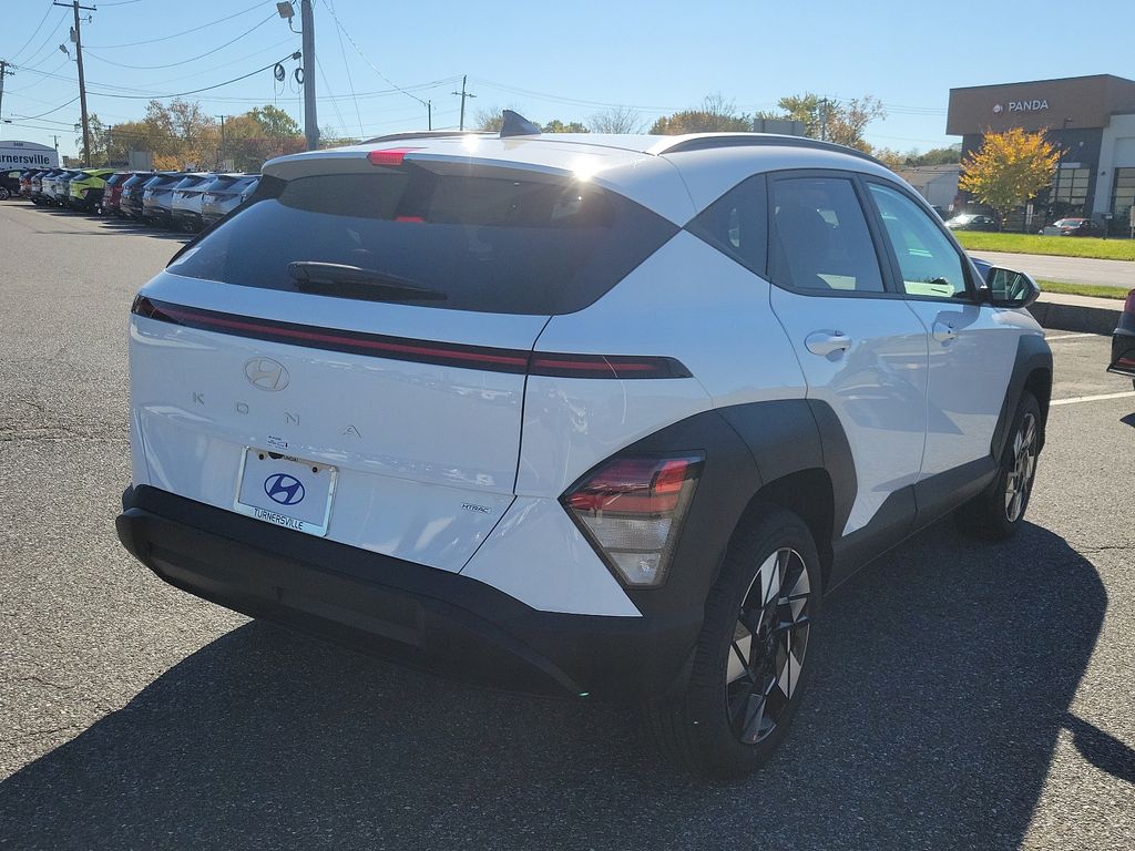 2025 Hyundai Kona SEL 4