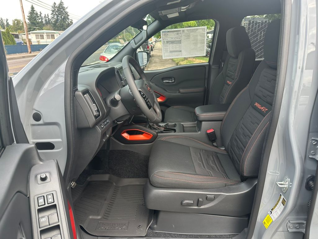 2025 Nissan Frontier PRO-4X