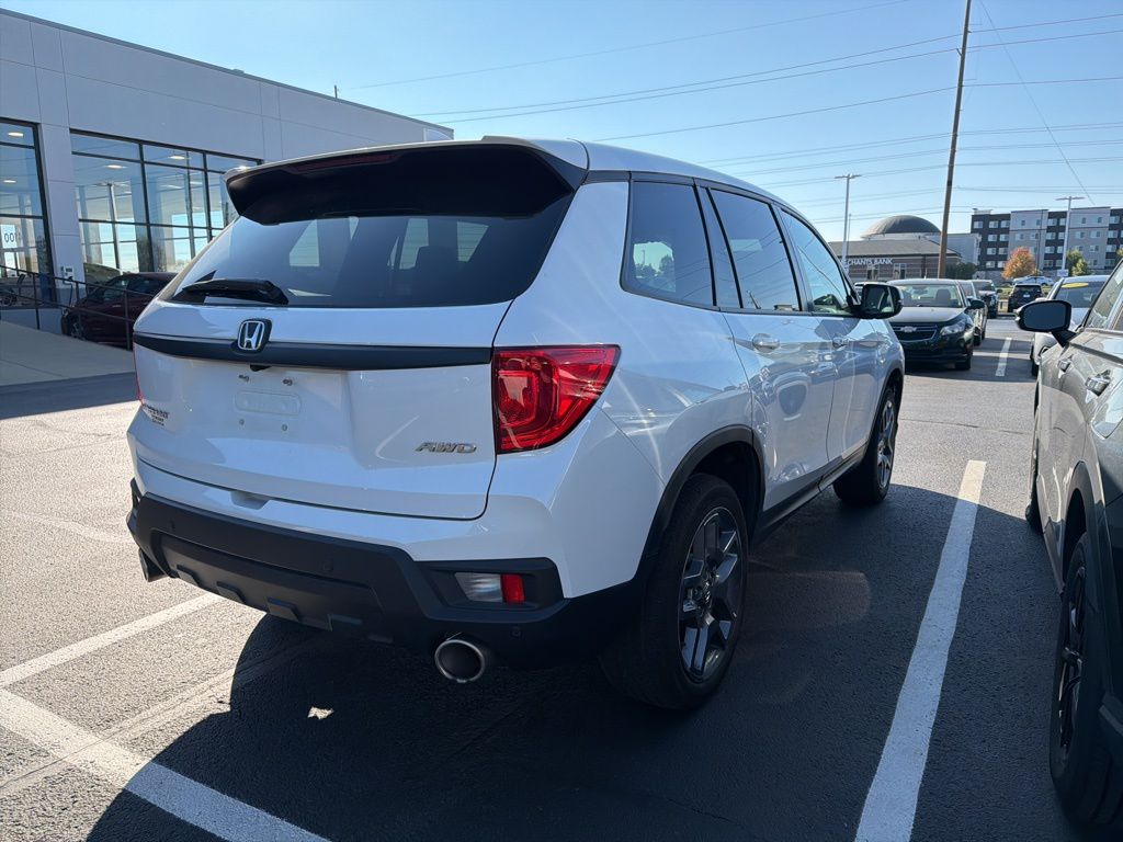 Thumbnail: 2022 Honda Passport - 3