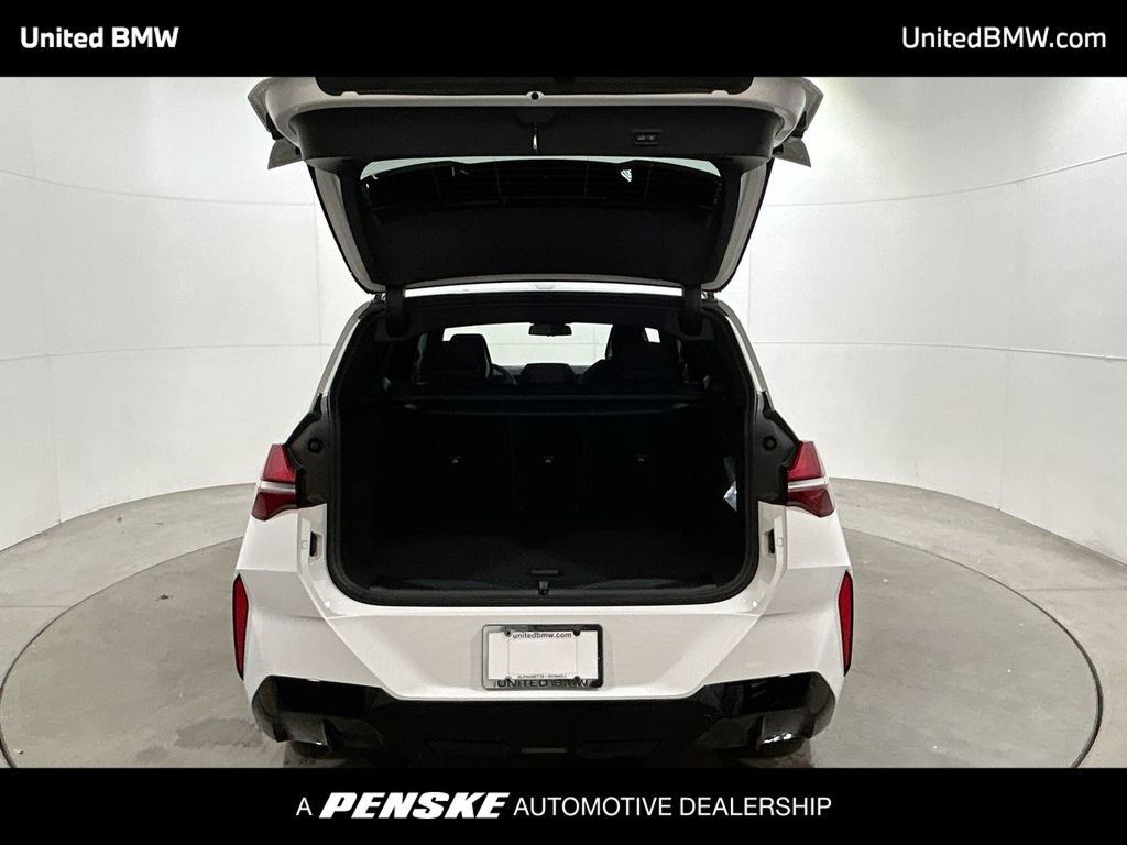 Thumbnail: 2026 BMW X3 - 21