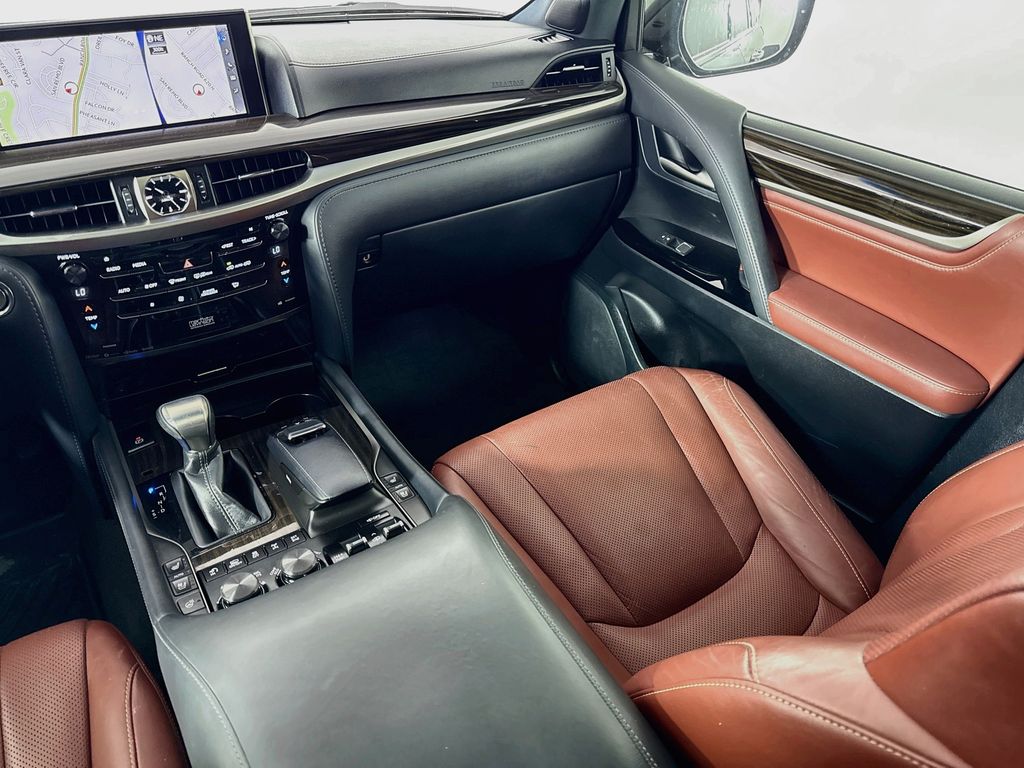 Thumbnail: 2021 Lexus LX - 25
