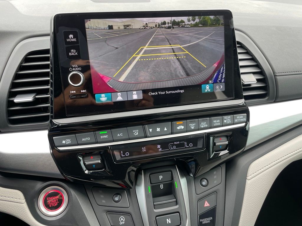 Thumbnail: 2026 Honda Odyssey - 17