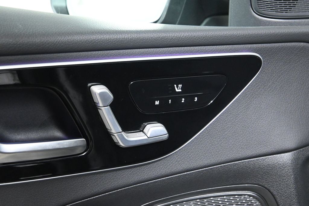 Thumbnail: 2025 Mercedes-Benz C-Class - 29