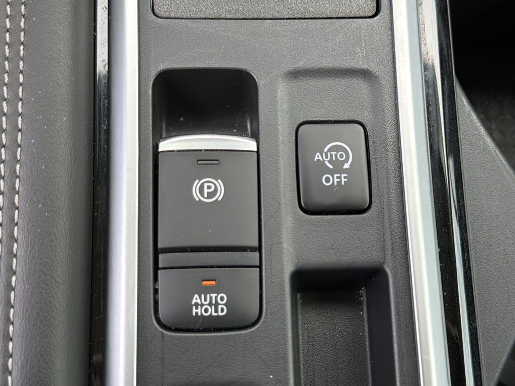 Used 2025 Nissan Pathfinder SUV