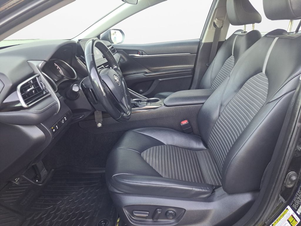 Used Car 2022 Toyota Camry  Se For Sale Under $25,000 In Austin, Texas