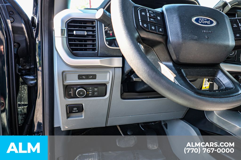 Used 2022 Blue Ford XLT image 24