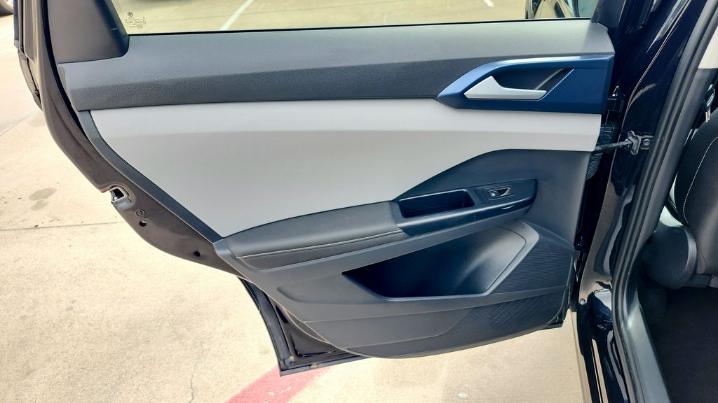 2024 Volkswagen Taos