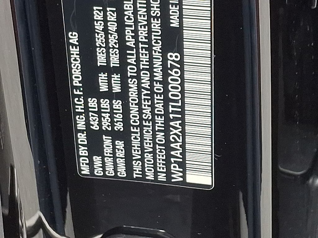 Thumbnail: 2026 Porsche Macan - 23