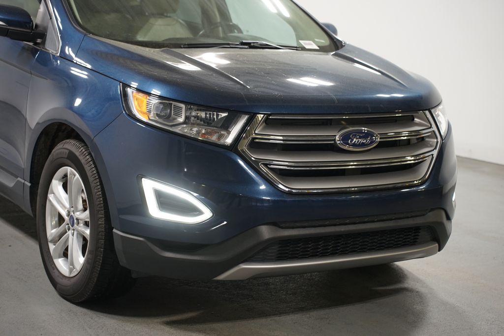 Thumbnail: 2017 Ford Edge - 4