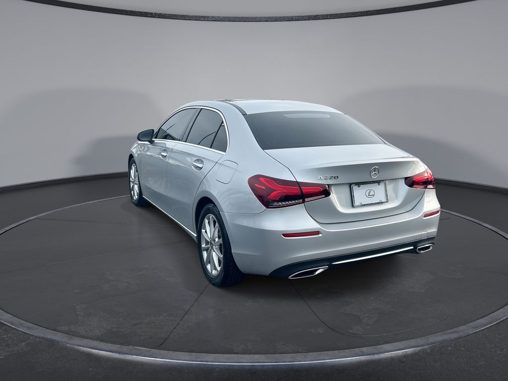Thumbnail: 2021 Mercedes-Benz A-Class - 10