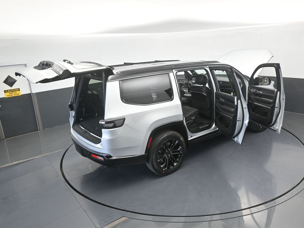 New 2026 Silver Zynith Jeep Summit Obsidian image 73