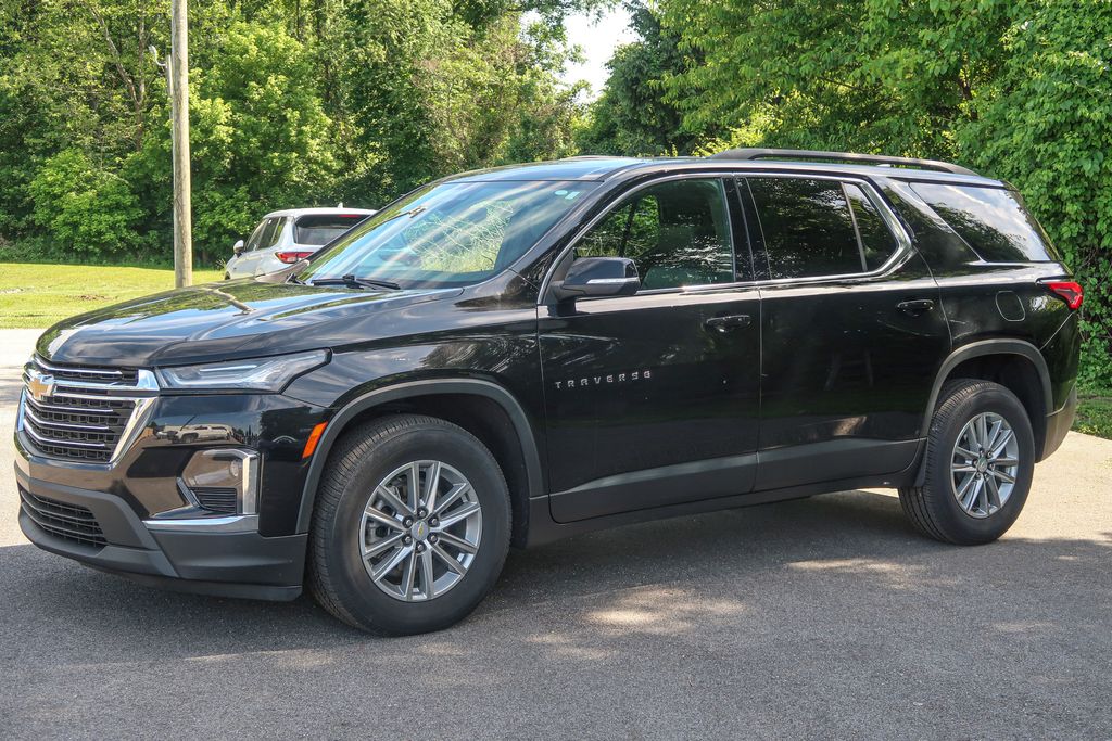 2022 Chevrolet Traverse AWD LT Leather