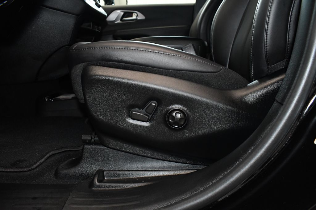 Used 2026 Black Chrysler Select image 20