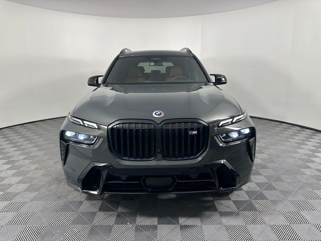 Thumbnail: 2023 BMW X7 - 2