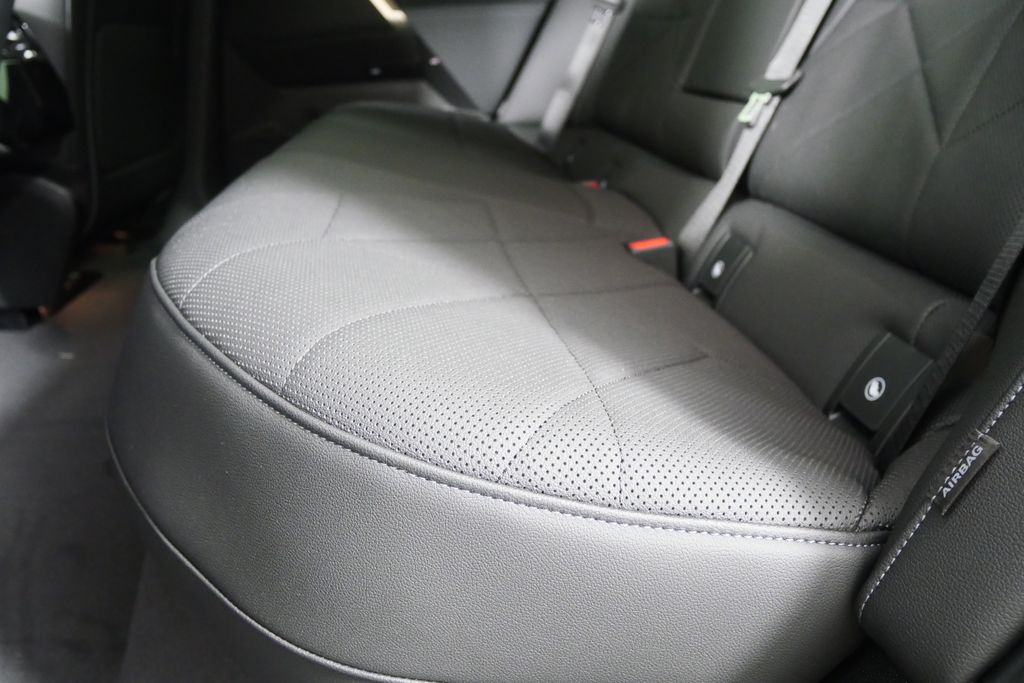 Thumbnail: 2026 BMW iX - 15