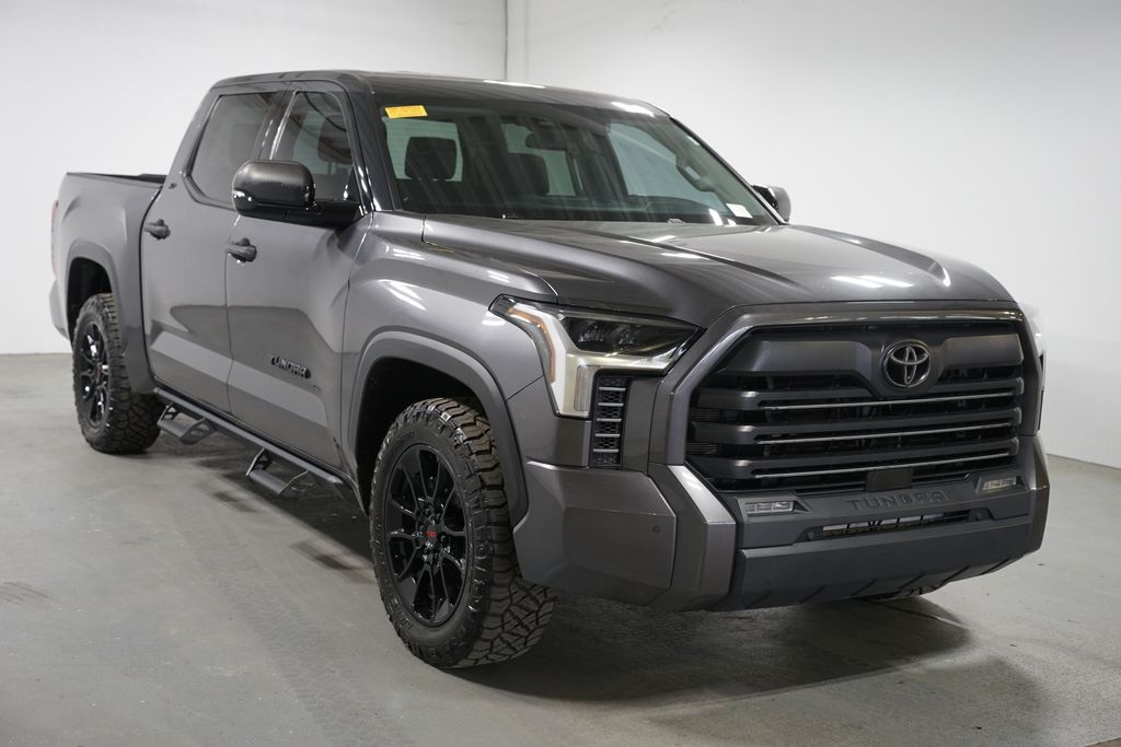 Thumbnail: 2022 Toyota Tundra - 3
