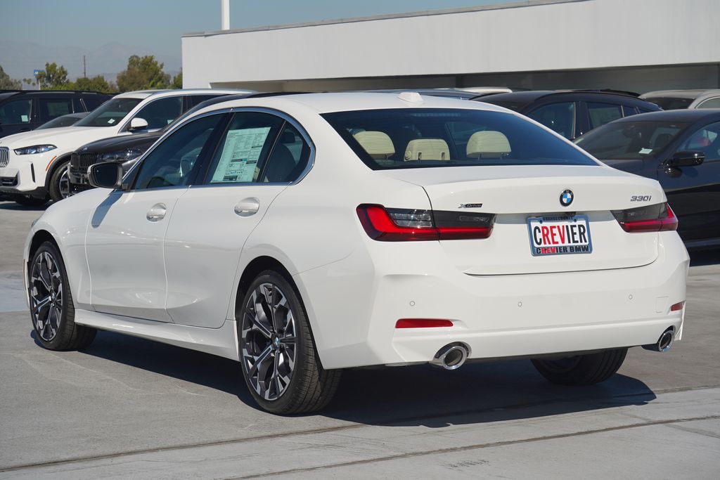 2025 BMW 3 Series 330i xDrive 7