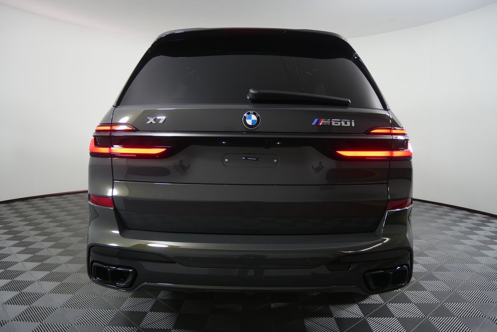 Thumbnail: 2027 BMW X7 - 4