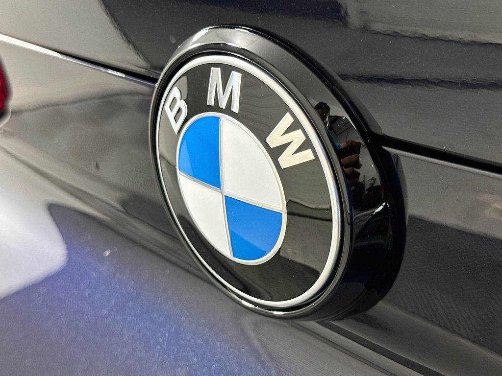 Thumbnail: 2027 BMW X6 - 22