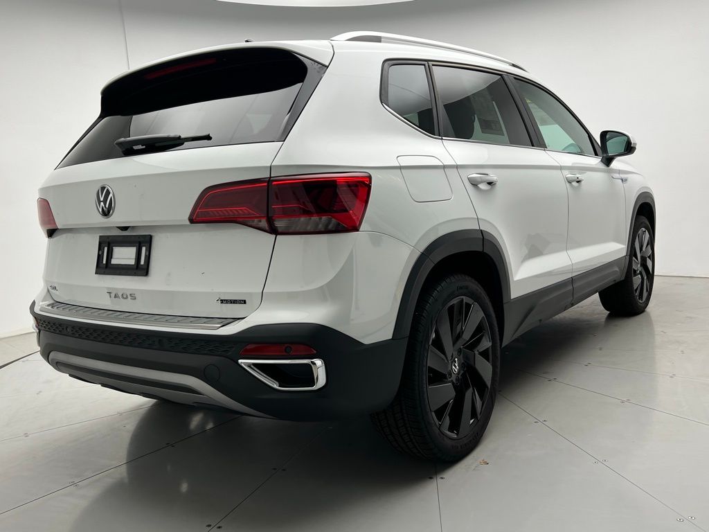 Thumbnail: 2024 Volkswagen Taos - 3