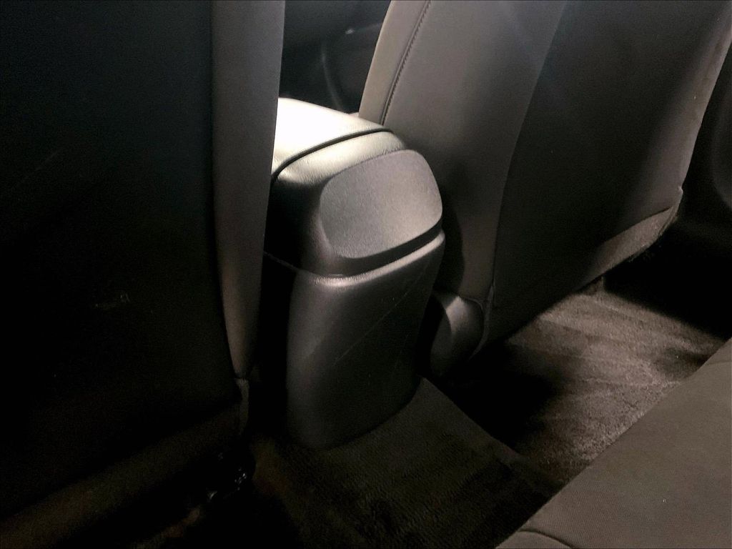 2023 Hyundai Elantra — photo 27