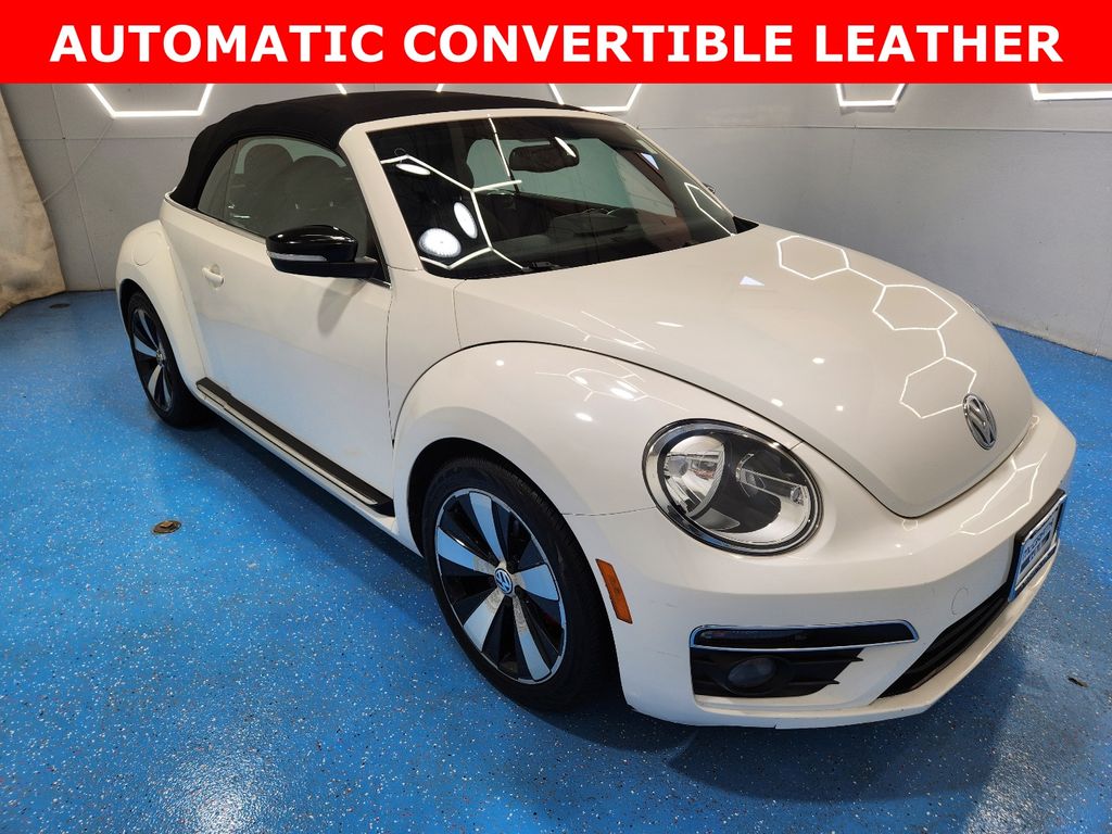 Candy White/Black Roof 2013 Volkswagen Beetle Turbo Convertible Convertible Front-Wheel Drive 6-Speed Dual Clutch