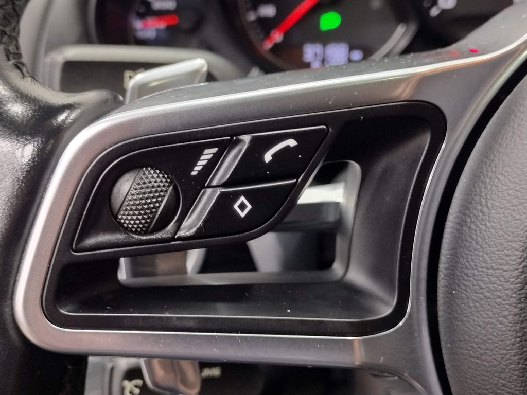 2017 Porsche Cayenne Base