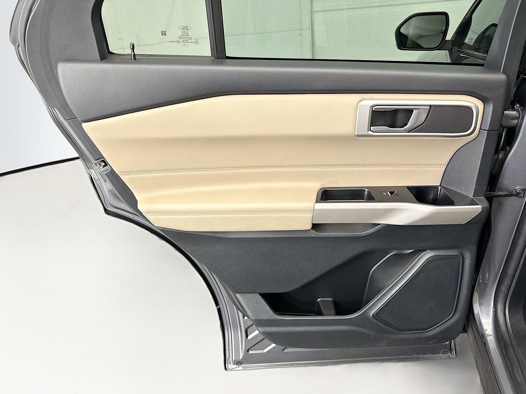 Thumbnail: 2022 Ford Explorer - 26