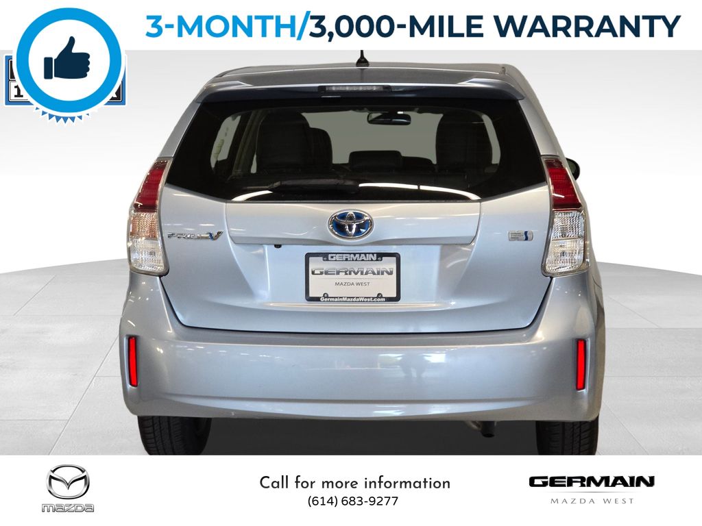 2015 Toyota Prius V Two photo 5