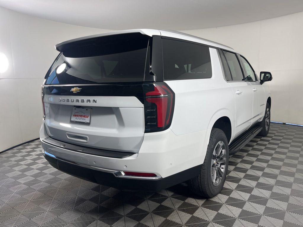 Thumbnail: 2025 Chevrolet Suburban - 5