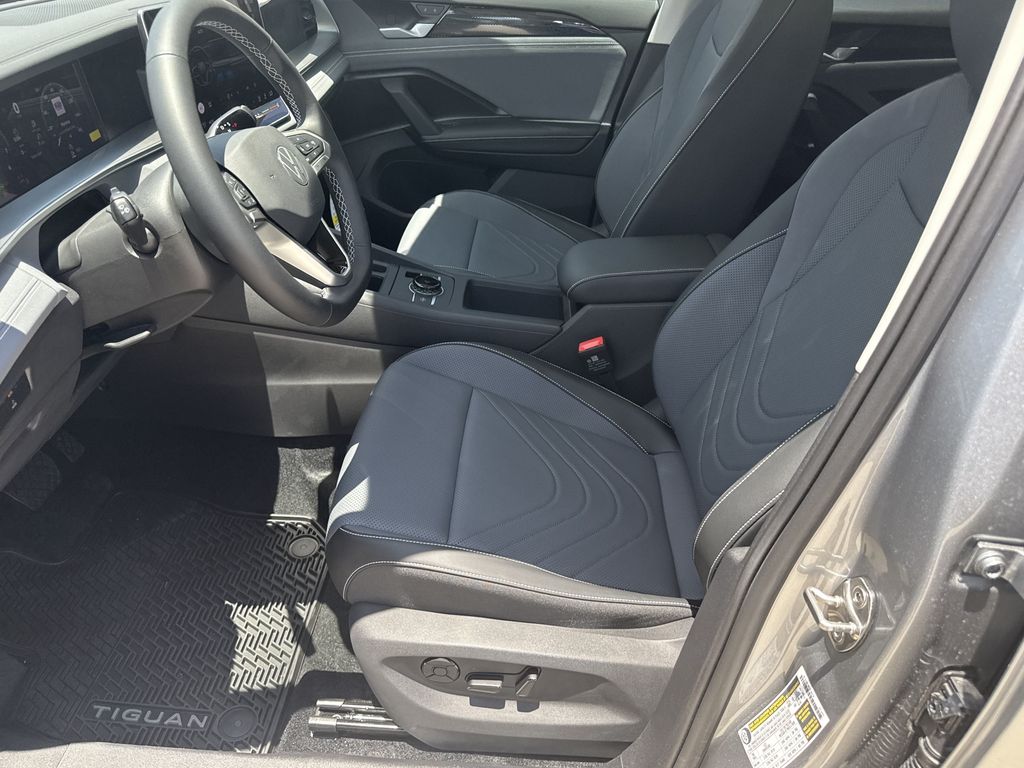 2026 Volkswagen Tiguan 2.0T SE Silver at DeMontrond Auto Country