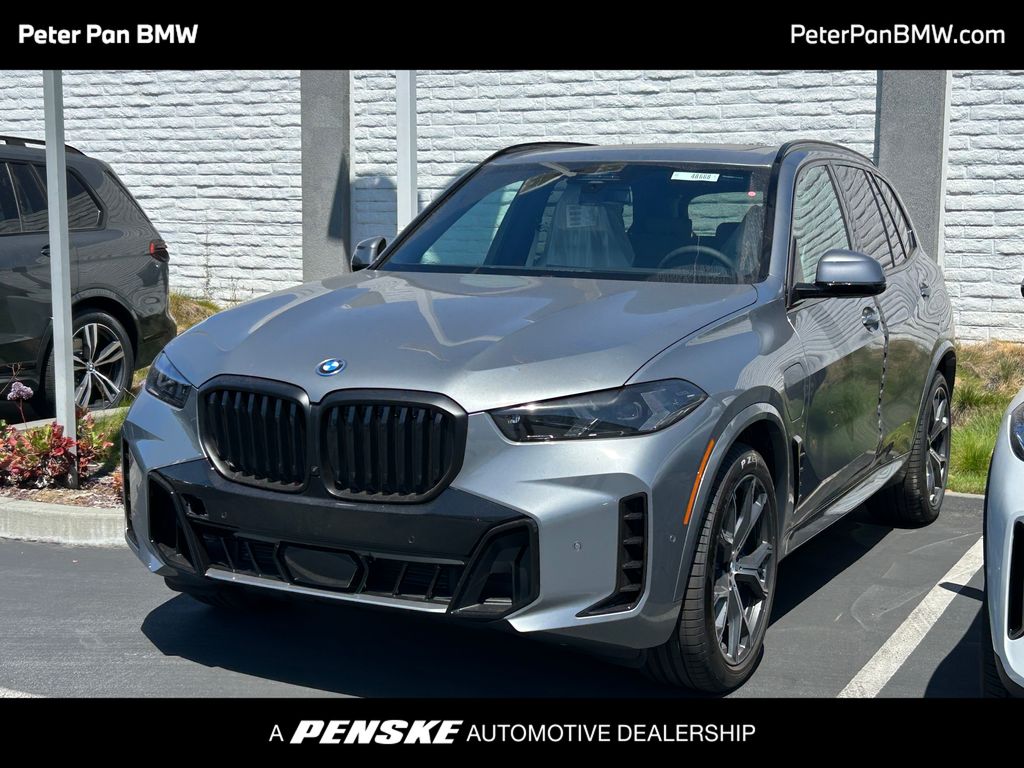 Thumbnail: 2026 BMW X5 - 1