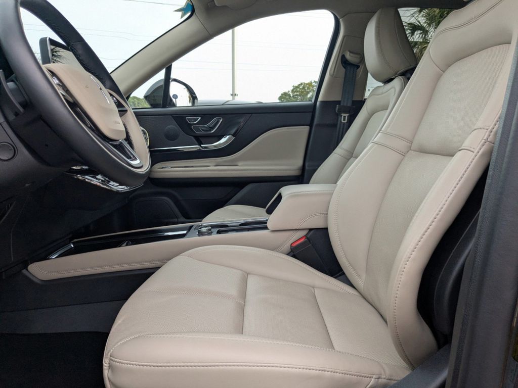 2025 Lincoln Corsair Reserve