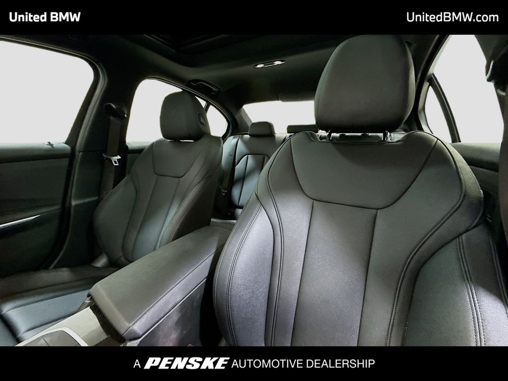 Thumbnail: 2021 BMW 3 Series - 5