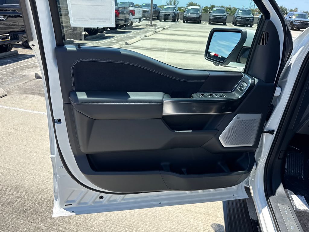 New 2026 White Ford Platinum image 21