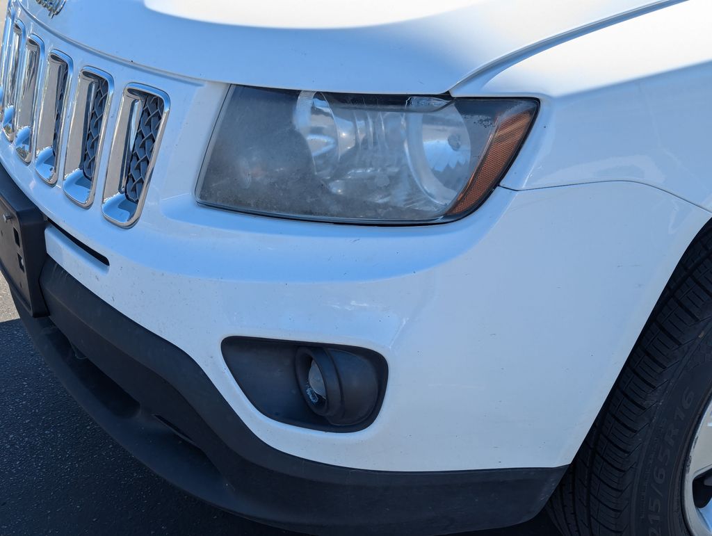 2016 Jeep Compass Latitude 12