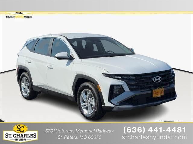 Shimmering Silver 2026 Hyundai Tucson SUV / Crossover Front-Wheel Drive 8-Speed Automatic