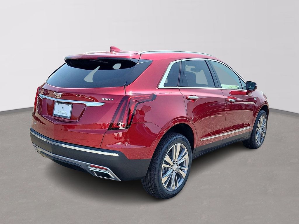 Thumbnail: 2025 Cadillac XT5 - 4
