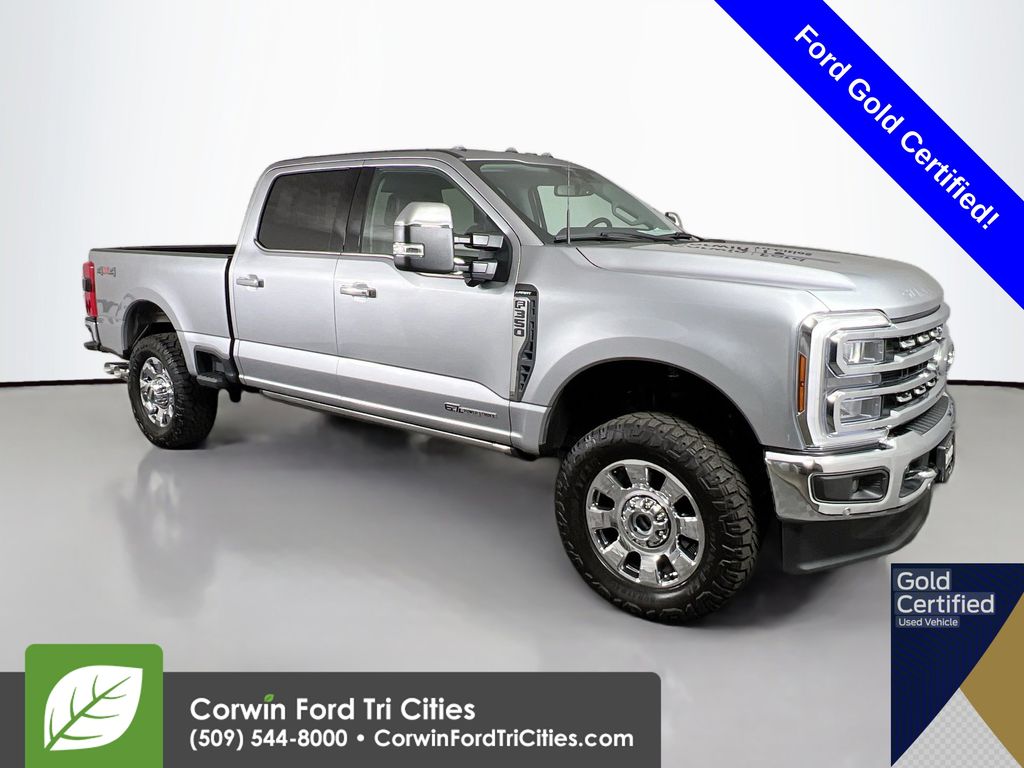 Ford F-350 Super Duty Lariat Crew Cab 4WD