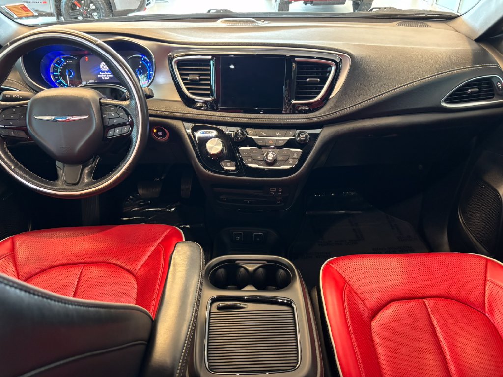 2020 Chrysler Pacifica Hybrid Limited