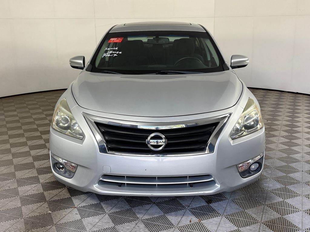 Used 2014 Silver Nissan 2.5 SV image 15