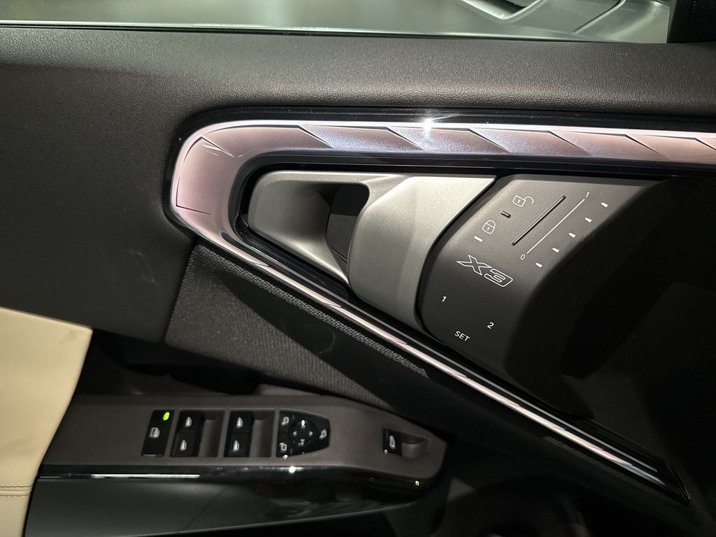 Thumbnail: 2026 BMW X3 - 13