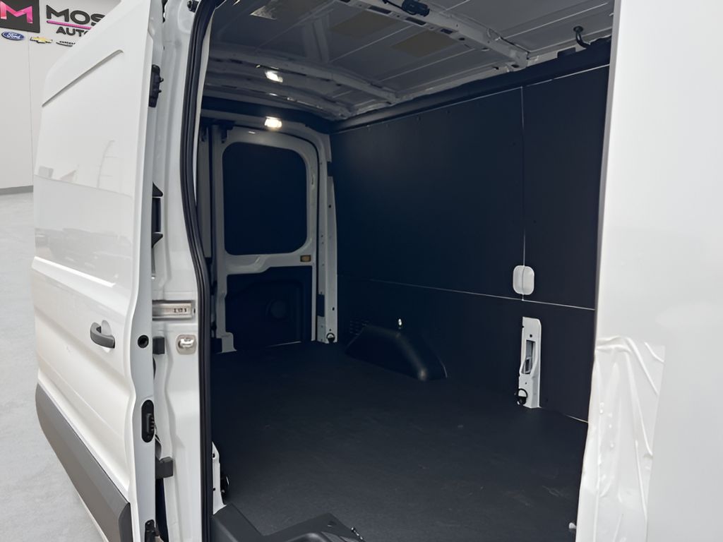 2026 Ford Transit-250