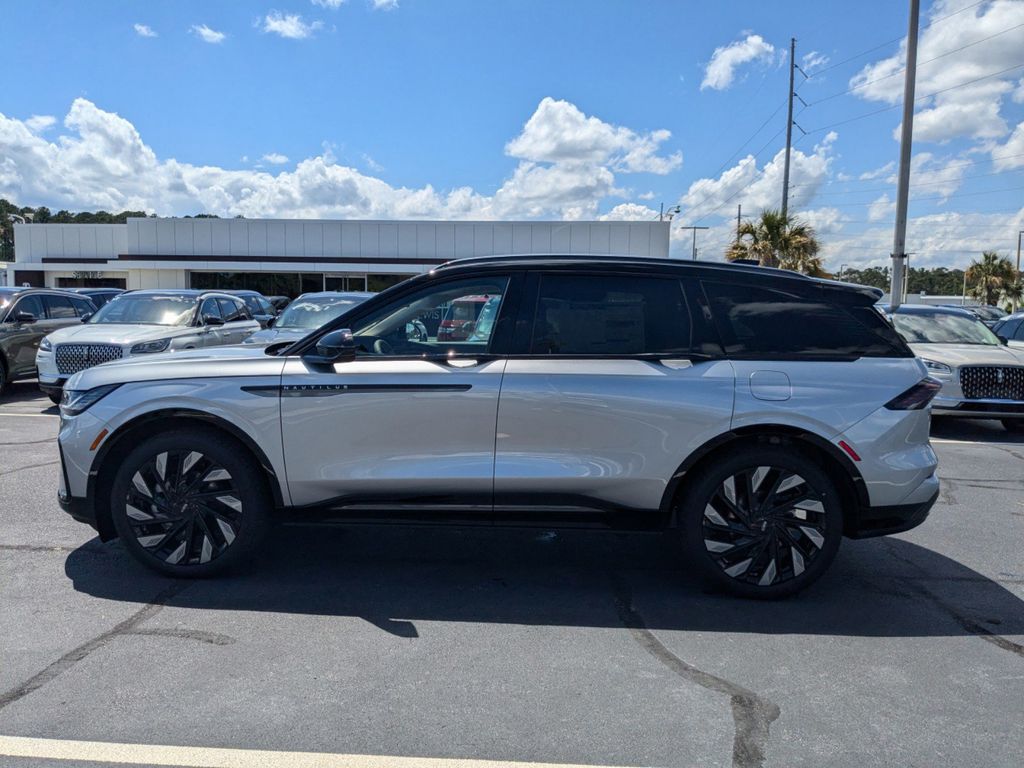 2025 Lincoln Nautilus Hybrid Reserve