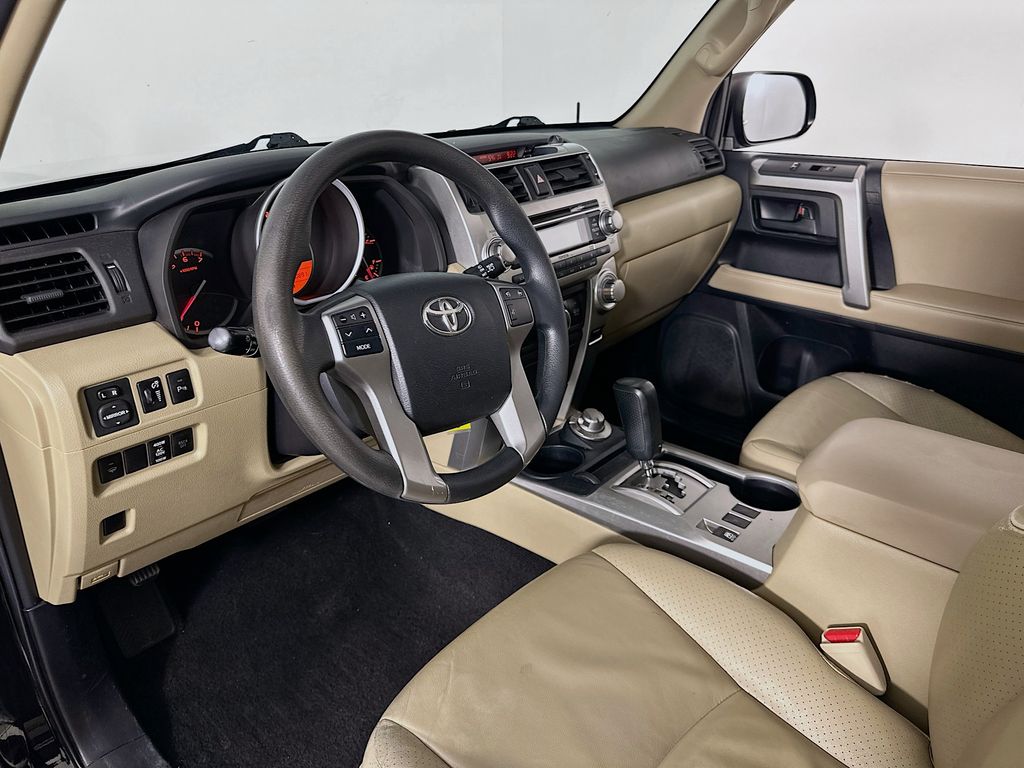 2013 Toyota 4Runner SR5 9