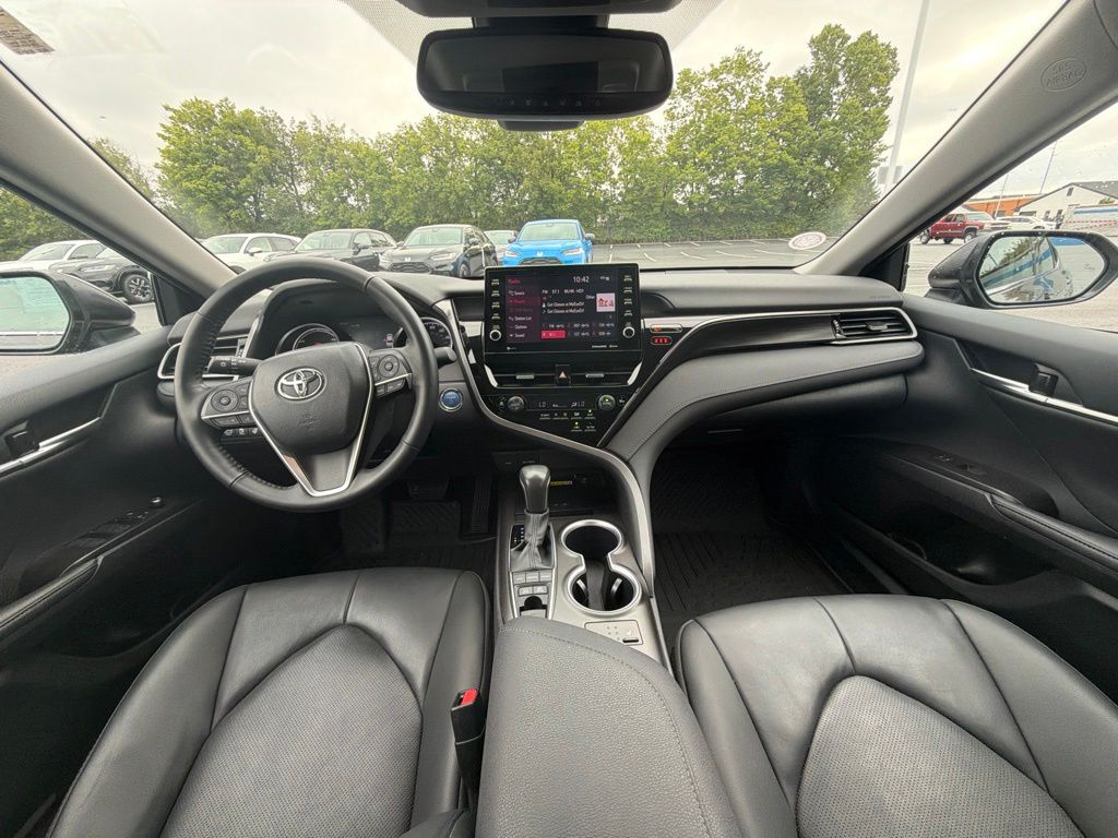 Thumbnail: 2024 Toyota Camry - 11